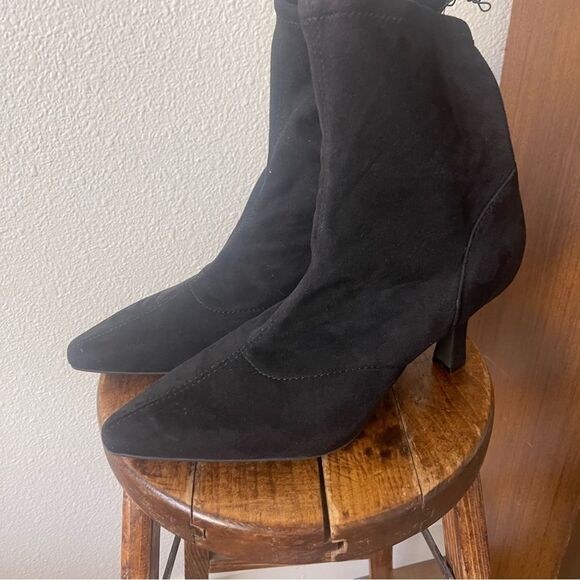 Worthington Size 11 Elegant Black Suede Women's Ankle Boots - Picture 3 of 8